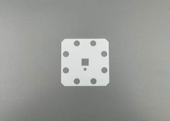 PTFE（フッ素樹脂）バルブ周辺ガスケットの加工事例　ウォータージェットによる熱影響のない精密なボルト穴加工　株式会社ダイコー