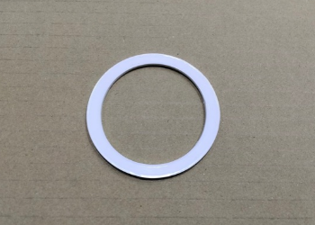 ゴア® SGM® ガスケット(ePTFE)の加工事例 型不要のプロッター加工によるリングパッキン 株式会社ダイコー