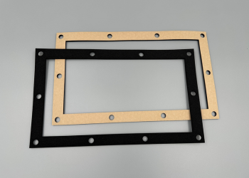 ネオプレンスポンジ（CR）ガスケットの特注加工事例｜ウォータージェットで複雑形状・テープ付に対応  株式会社ダイコー