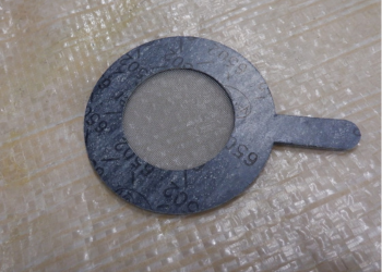 No.6502 加工事例｜金属メッシュ付き（ストレーナー）ガスケット　株式会社ダイコー